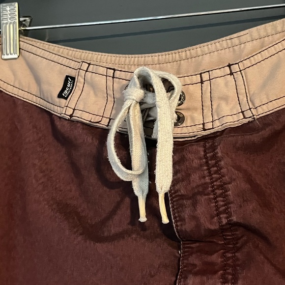 Ripcurl board shorts - Picture 3 of 6